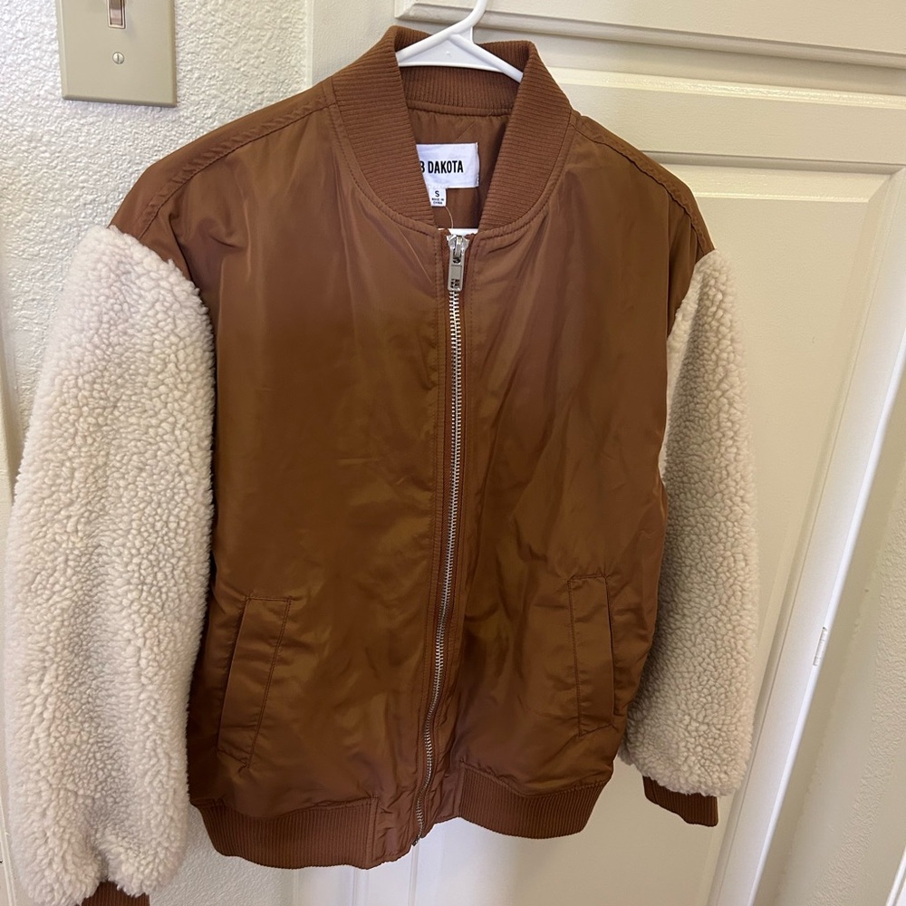 NWT Anthropologie BB Dakota Georgie Sherpa-Sleeved Bomber Jacket size Small